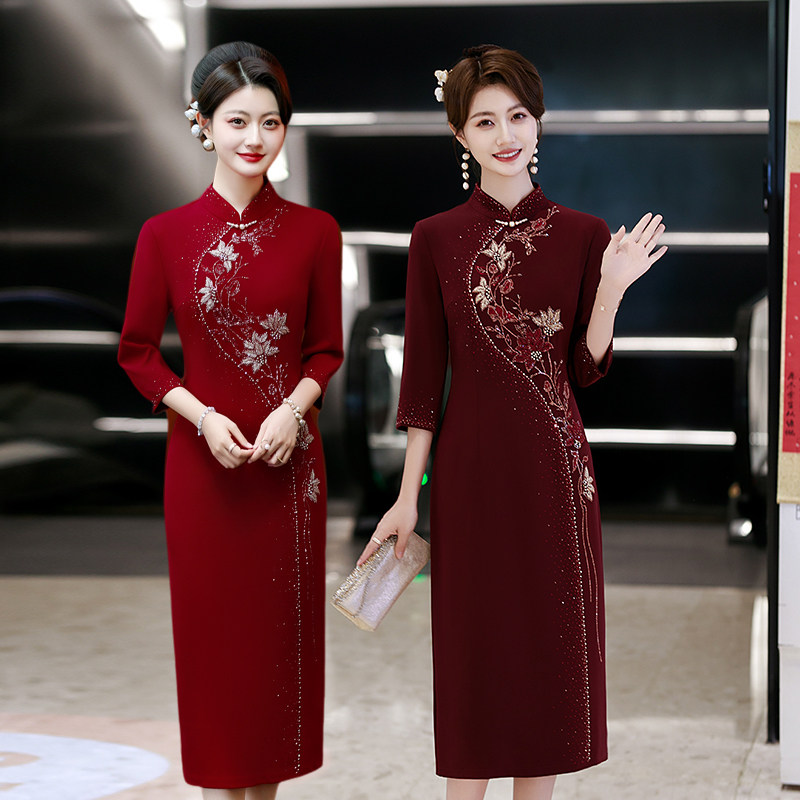2026新款喜妈妈婚宴中长连衣裙喜婆婆结婚敬酒礼服高贵端庄旗袍裙