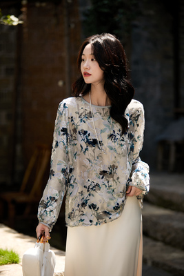 琉璃雀蓝真丝丝绒剪花工艺桑蚕丝上衣女2025春季新款时尚