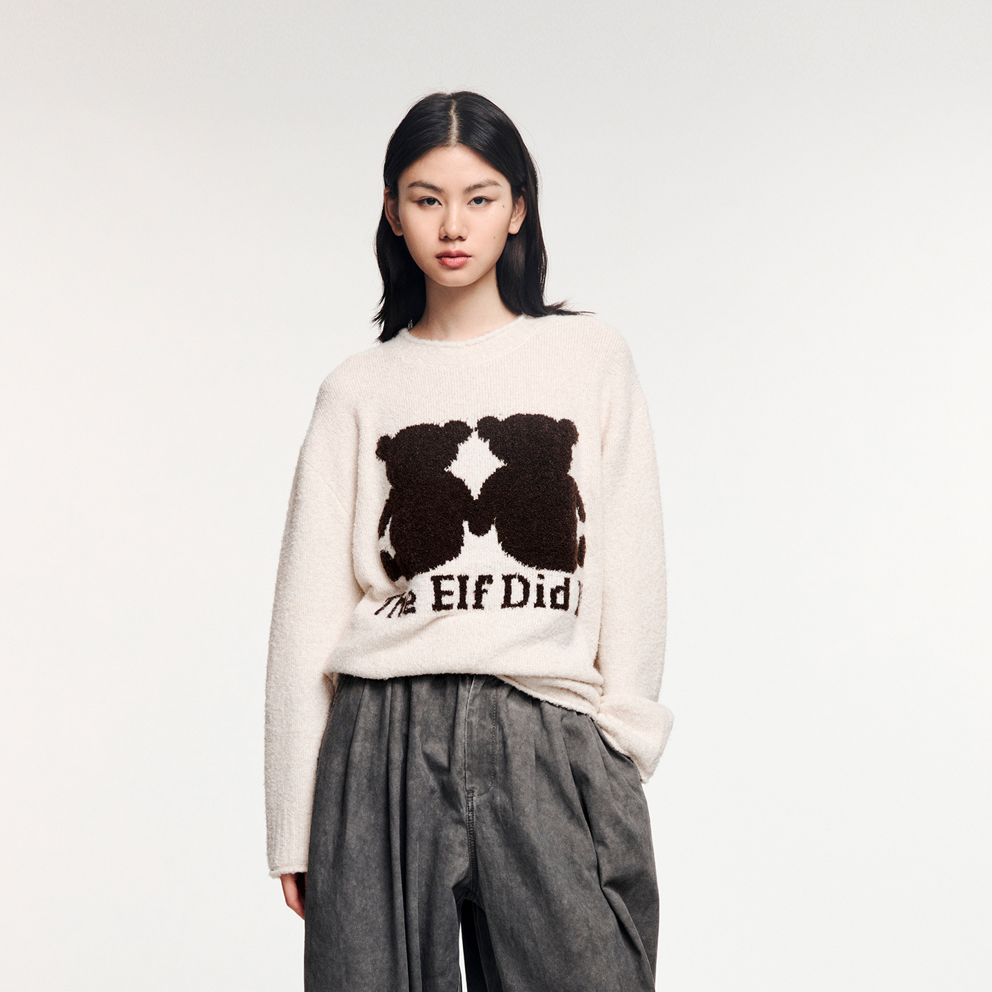 乌丫小熊剪影套头毛衫