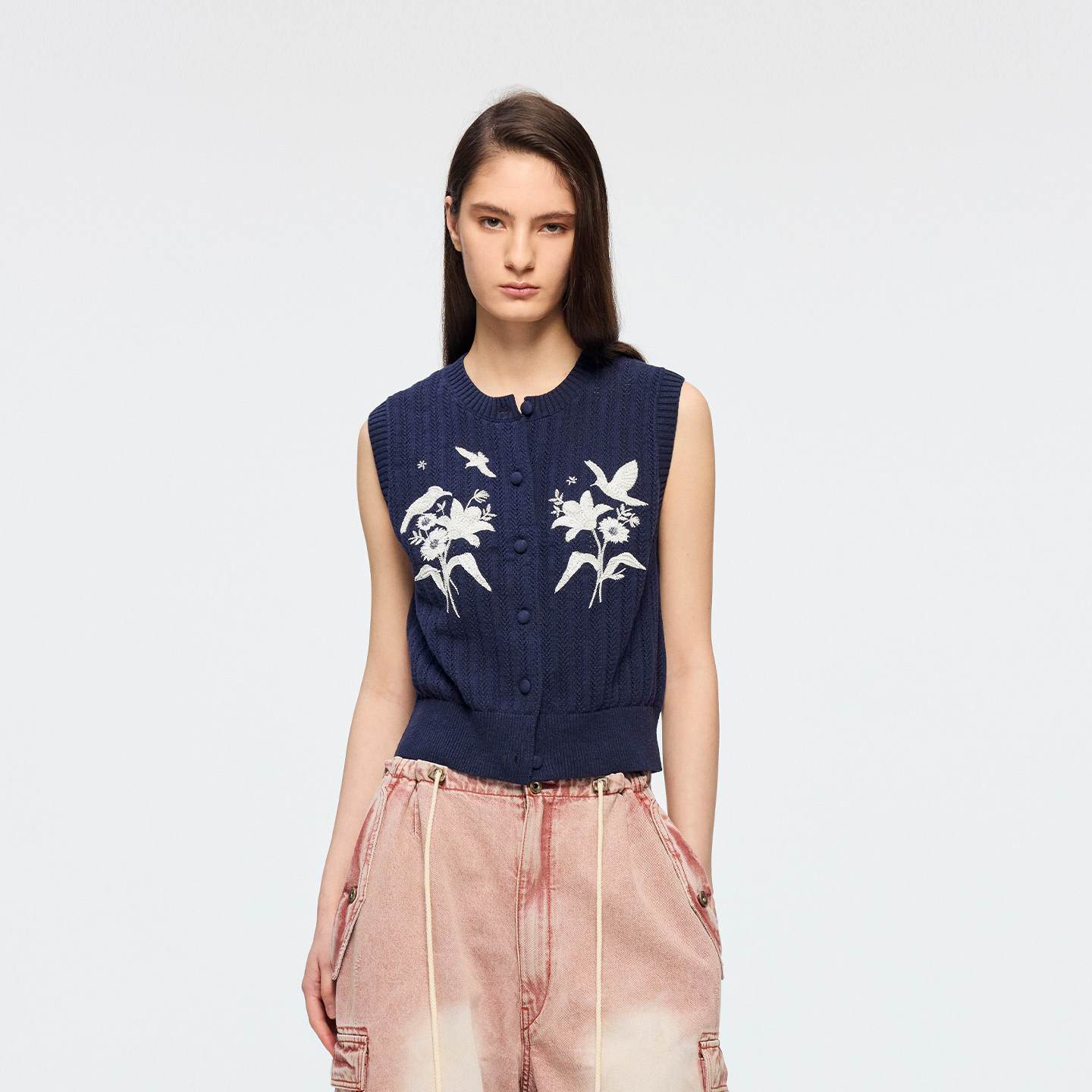 UOOYAA/乌丫2026春季新款「魔法花园」花丛飞鸟钉珠刺绣毛衫马甲,女装/女士精品,毛针织衫,淘宝优惠券,粉丝福利购,淘宝优惠卷