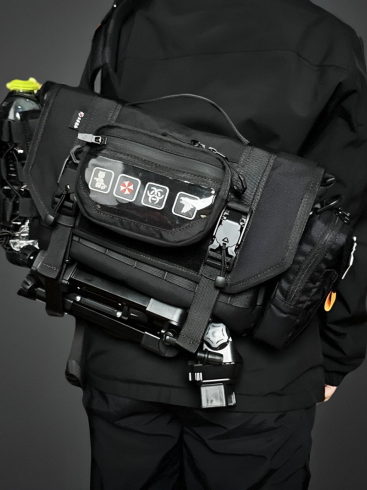 다섯째 형제 장비 HELI 메신저 백 크고 작은 남성 전술 기능성 숄더백 크로스 바디 백 야외 통근 가슴 가방