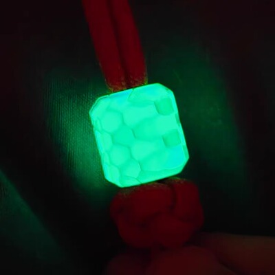 SSD蓝色树脂蜂窝网纹夜光刀坠吊坠背包钥匙扣挂坠EDC工具配饰刀珠