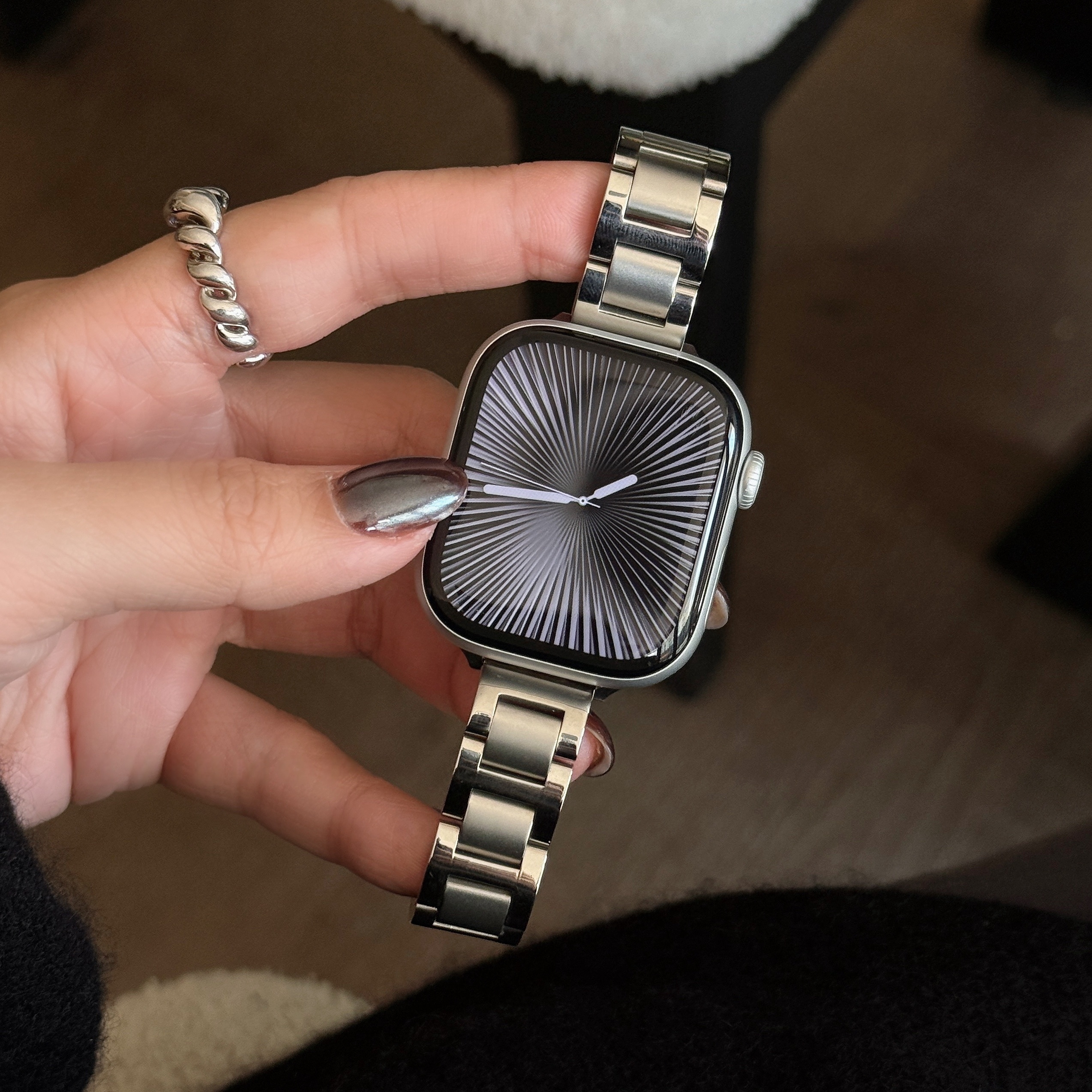 yiyishop不锈钢金属蓝气球表带适用iwatchS11/S10表带高级金属