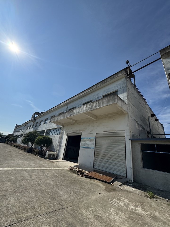 2月16日咸宁5幢工业及配套房地产（含地上附属设施及部分设备设施）网络拍卖公告