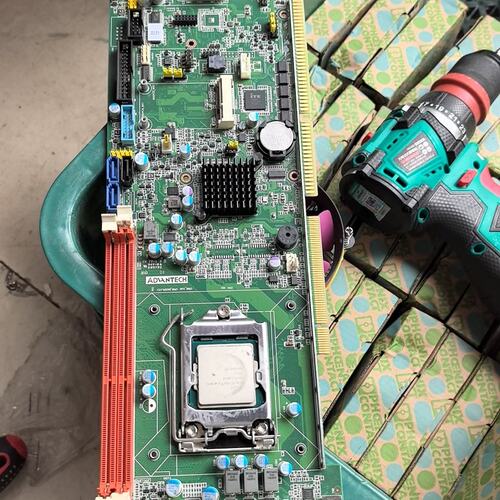 议价研华PCA-6028VG工控主板，带CPU，，成色如可维修