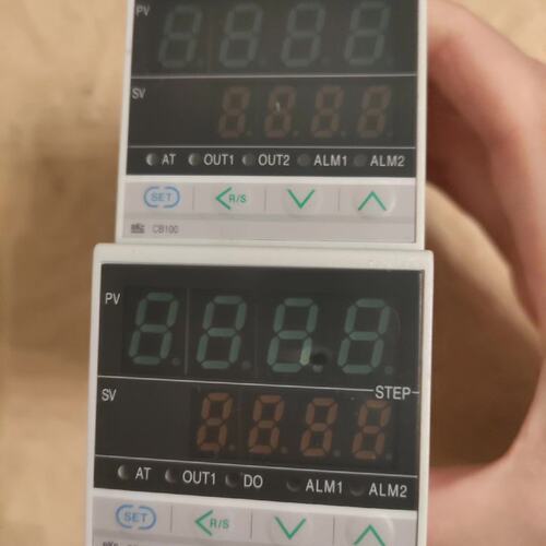 议价RKC温控器CB100温控表CB103/CB100各一个，感可维修