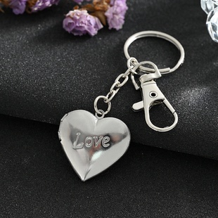 复古爱心钥匙扣金属包包挂件LOVE字母装饰情侣挂饰定制照片刻字