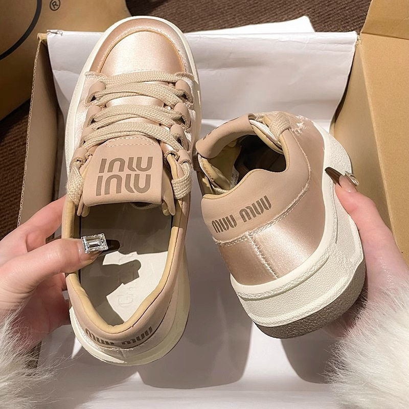 小白鞋子女2025新款爆款板鞋春秋小香风厚底休闲百搭面包鞋高级感,女鞋,休闲板鞋,淘宝优惠券,粉丝福利购,淘宝优惠卷