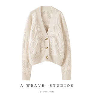 V领纯山羊绒针织开衫 质感绞花长袖 上衣外套 新款 尽显柔美雅致