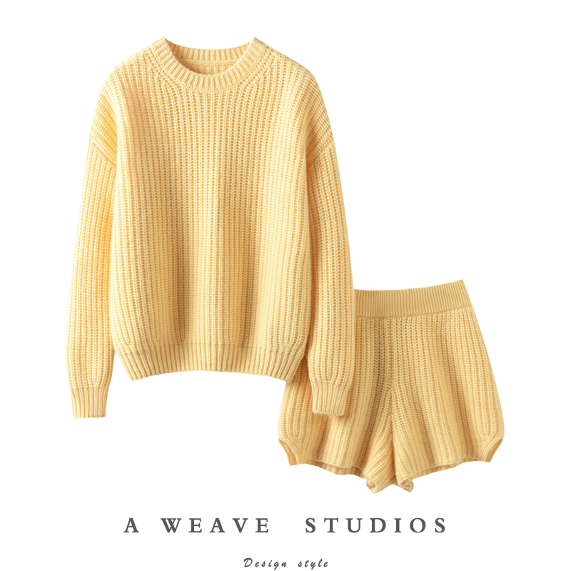 太太太喜欢了！加厚圆领100%纯山羊绒衫女纯羊绒毛衣短裤秋冬套装