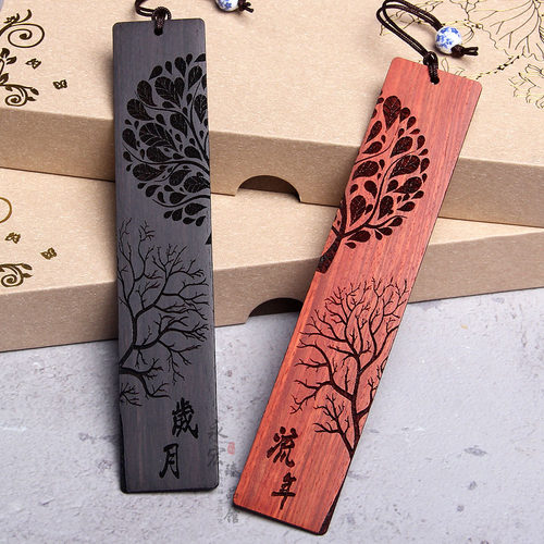 Years gone by, bookmarks made of rosewood, couple's signatu