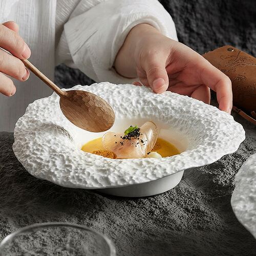 Rock patterned straw hat bowl, Italian noodle dish, ceramic