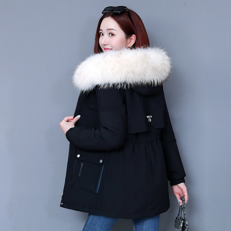 妈妈冬装派克服羽绒服女短款2022新款中老年外套中年棉衣加厚时尚