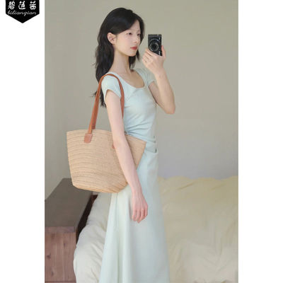 碧莲茜绿色收腰连衣裙小