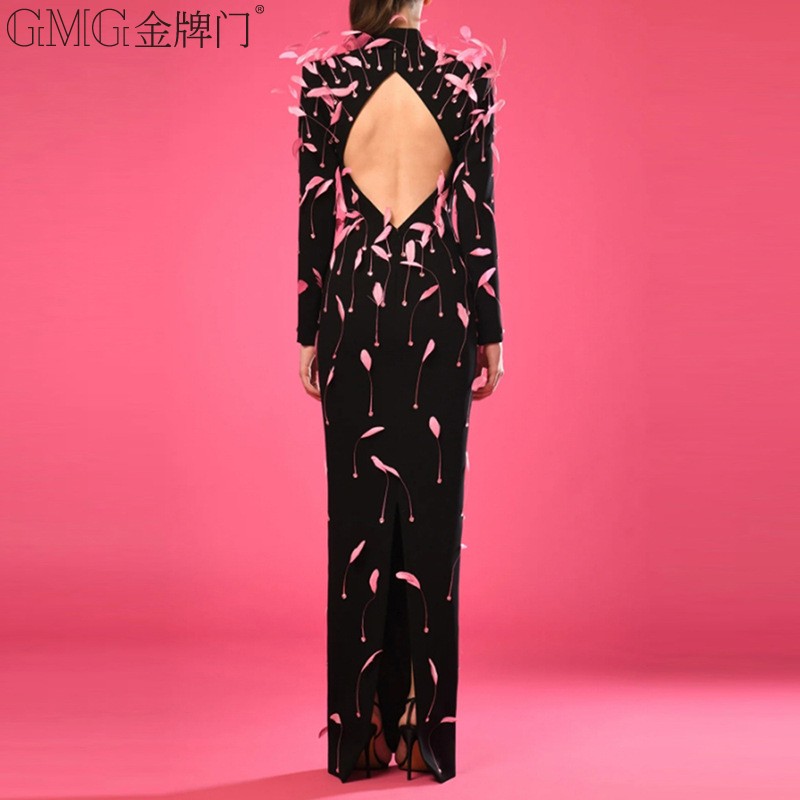 现货2025新款欧美设计师性感露背礼服粉色羽毛装饰坠地长裙连衣裙