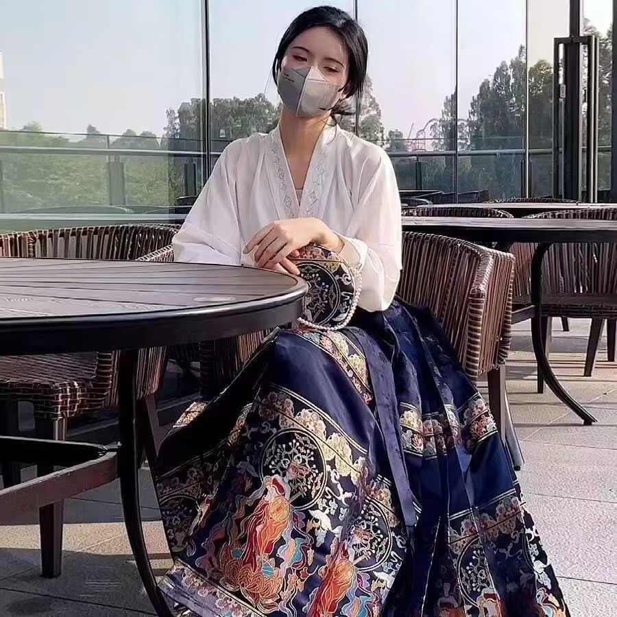 织造司舞法天女藏青仿妆花织金纱汉服套装