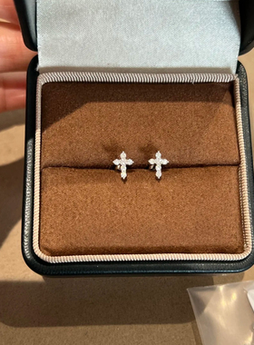 莫桑钻3分mini十字架925纯银耳钉女小众轻奢精致小巧耳环耳饰