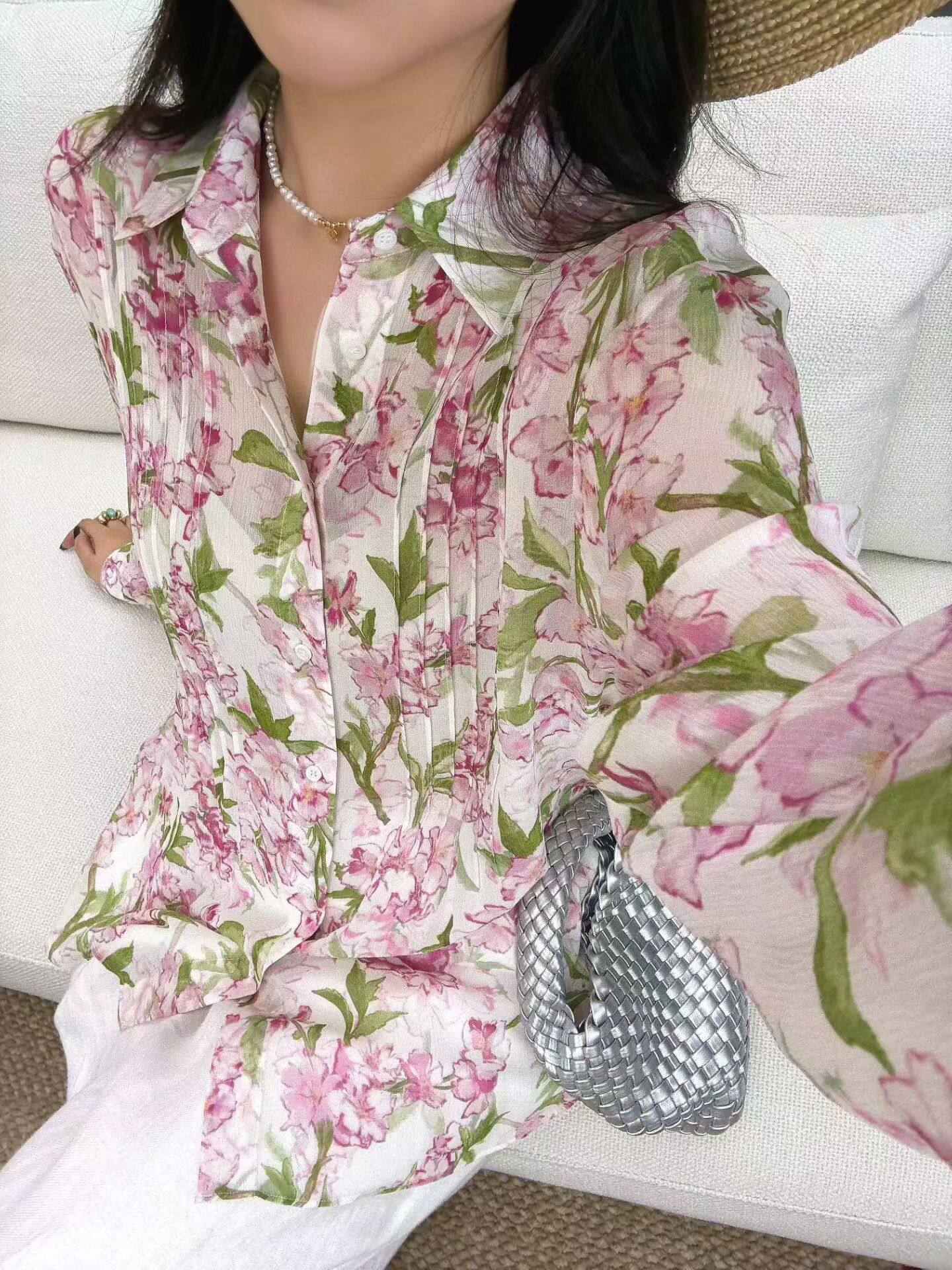 2026早春新时尚气质优雅百搭显瘦复古碎花100真丝上衣女长袖衬衫