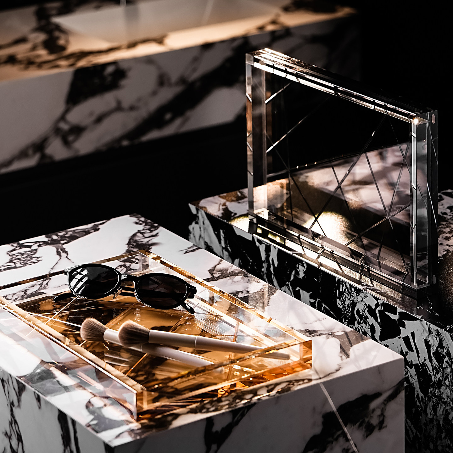 轻奢高档手工刻线置物架护肤品收纳底座卫生间洗漱台水晶玻璃托盘