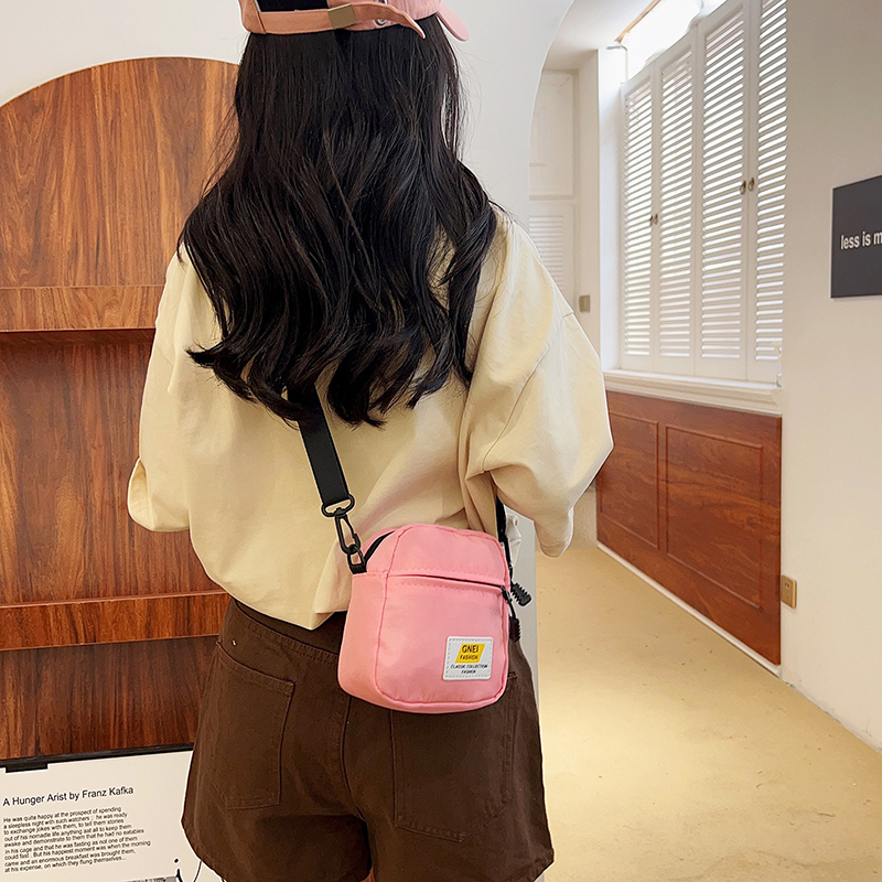 日系小挎包迷你轻便小包包零钱袋百搭帆布便携手机包女斜跨竖新款