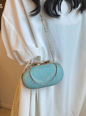 夏季高级感小众设计链条斜挎小包包女2026新款手提包银色晚宴会包