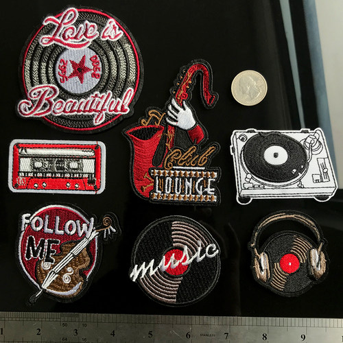 卡通儿童装绣花耳机补丁贴