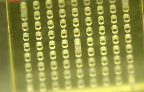 微纳3d打印10um分辨率微柱微针微孔PDMS模具精密加工
