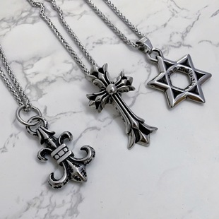 复古十字架童军花吊坠不掉色男女情侣项链欧美潮酷嘻哈配饰毛衣链