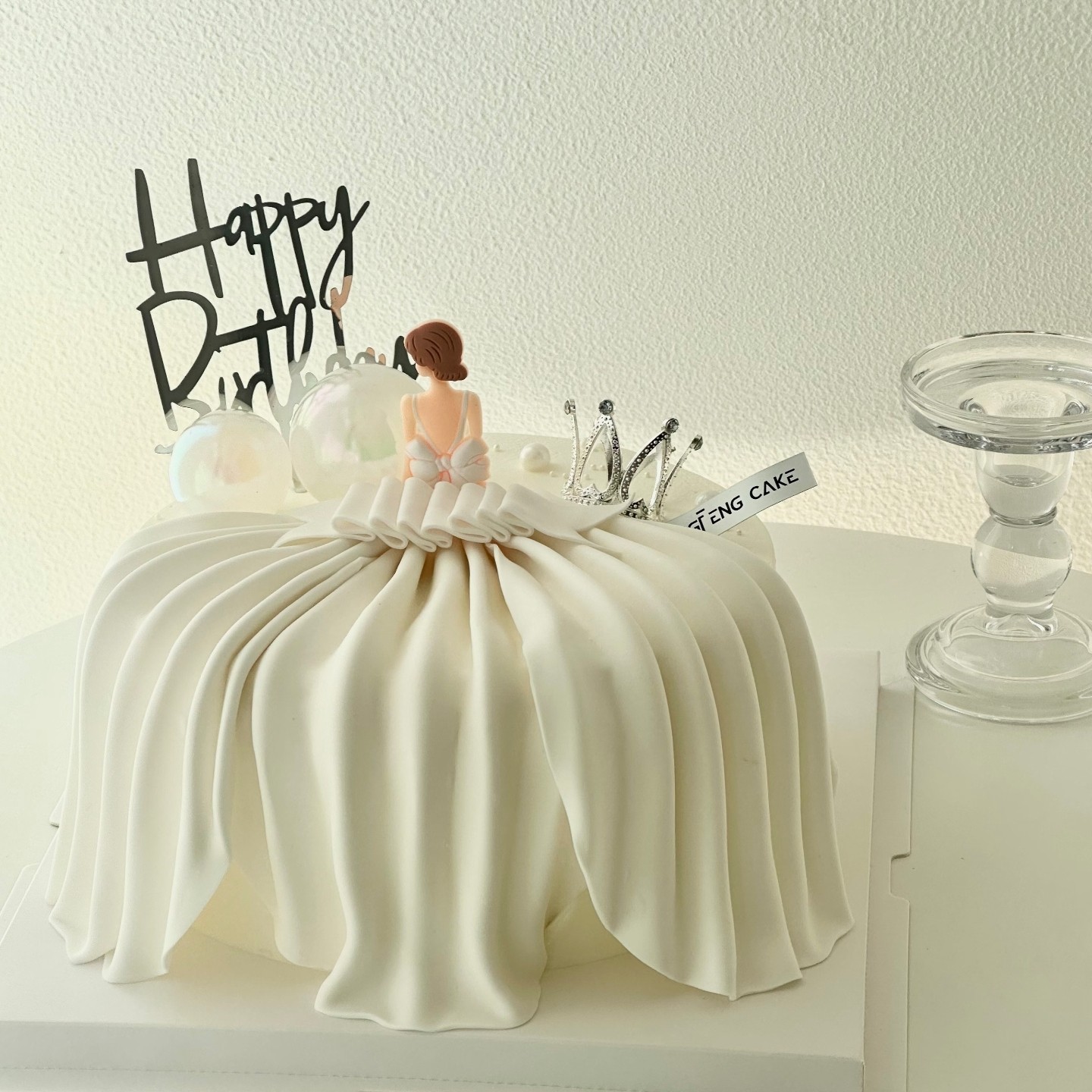 仙女生日蛋糕装饰插件仿翻糖婚纱背影女神裙摆摆件透明奶白球配件