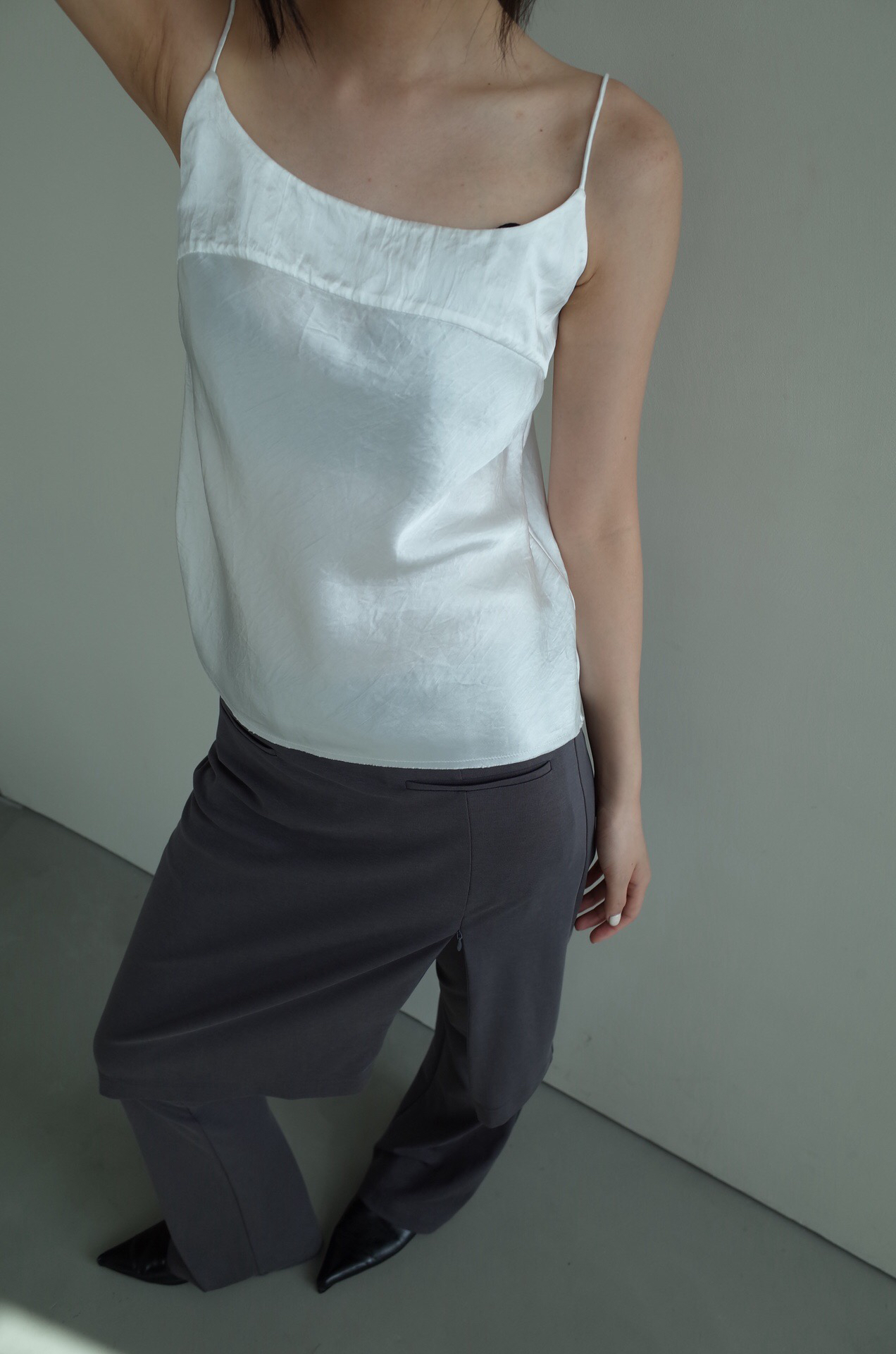 原创设计师品牌气质缎面醋酸吊带背心上衣女