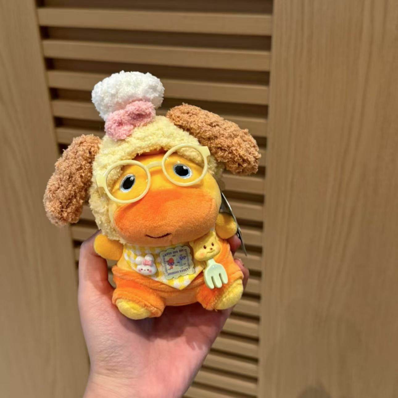 正版水豚噜噜换装可爱毛绒包包挂件创意生日礼物闺蜜情侣挂饰钥匙