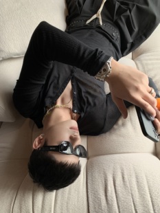 自制高级感细节套头亨利领微透轻薄大领口打底衫 STUDIO MAN ESC