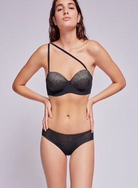 欧美订单珍尾品流沙甜蜜少女心无痕舒适两用文胸内衣70CDE80D85DE