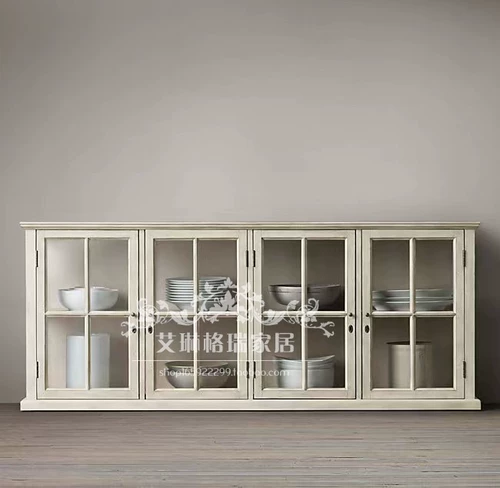 Американская сельская сельская кухня с твердым лесом ретро старый стеклянный дверной дверь чайный шкаф