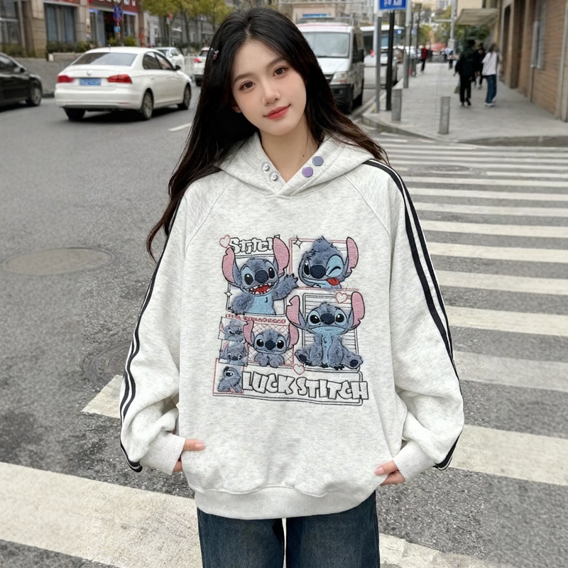 史迪仔刺绣毛茸茸纽扣拉杠连帽卫衣女美式可爱宽松加绒加厚帽衫潮