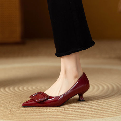 法式漆皮方扣尖头猫跟单鞋5cm