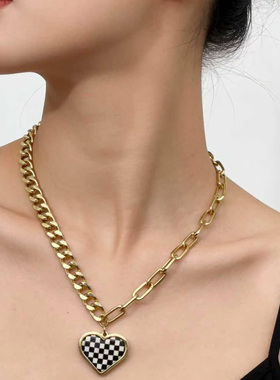 棋盘格爱心项链女锁骨链
