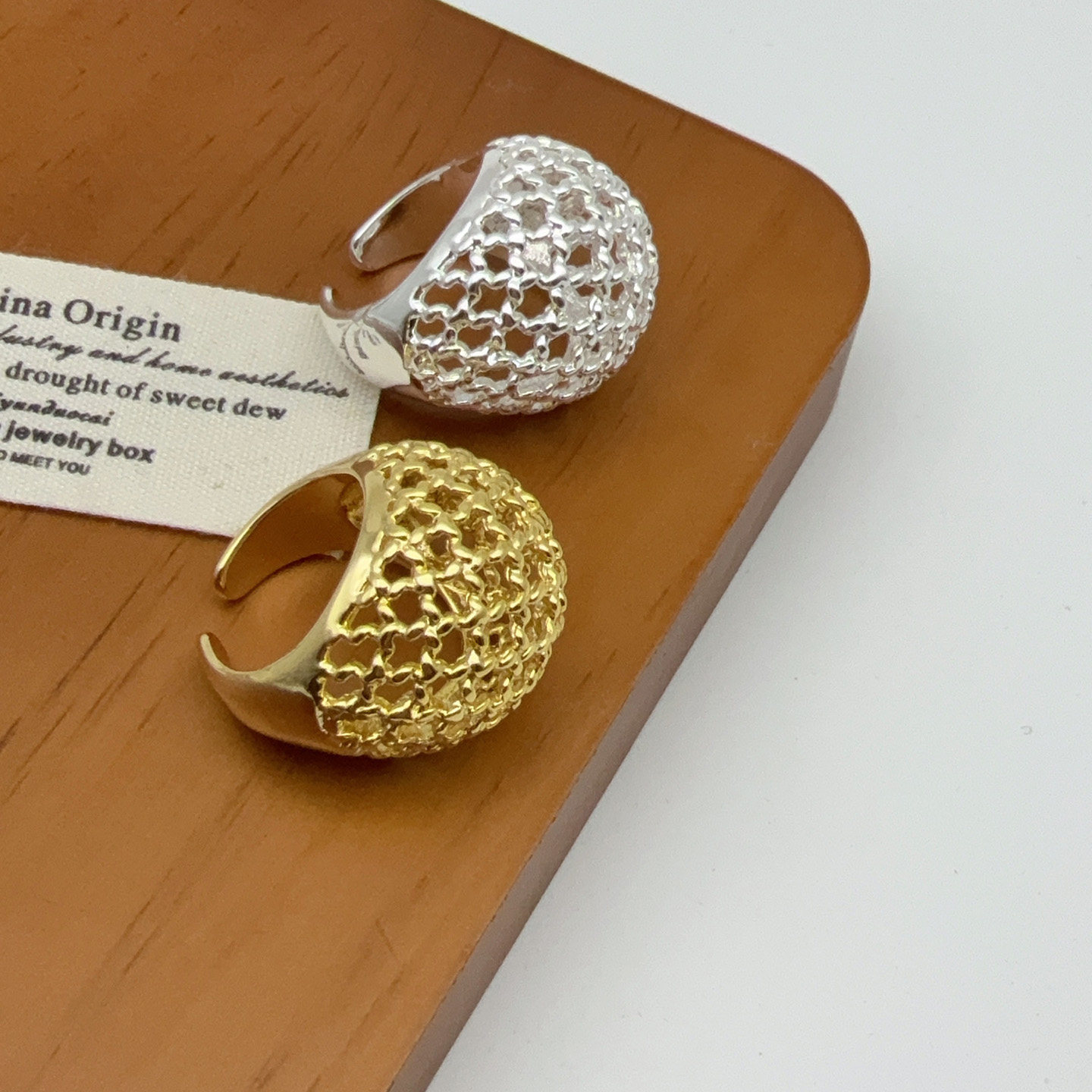 欧美新款小众设计麻花镂空几何戒指女时尚气质网格纹百搭金色指环