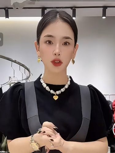 珍珠锁骨链爱心高级感巴洛克