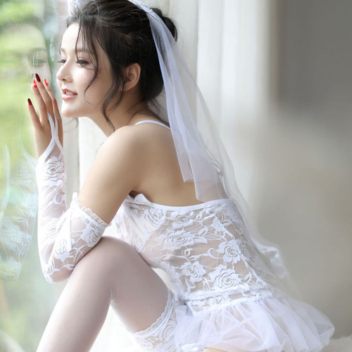 蕾丝刺绣吊带伪娘女装大佬睡衣