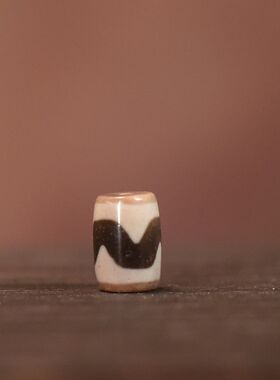 精品手工小虎牙一图一物约14*9mm