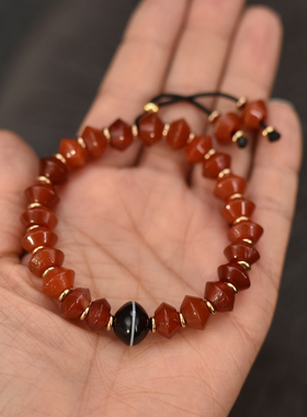 精品黑白一线药师搭配老料子红玛瑙可拉伸调节男女同款