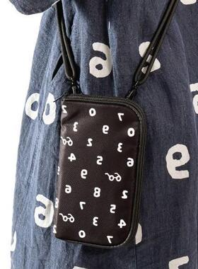 日本SOUSOU数字印花个性简约mini手拿单肩两用证件护照包收纳包