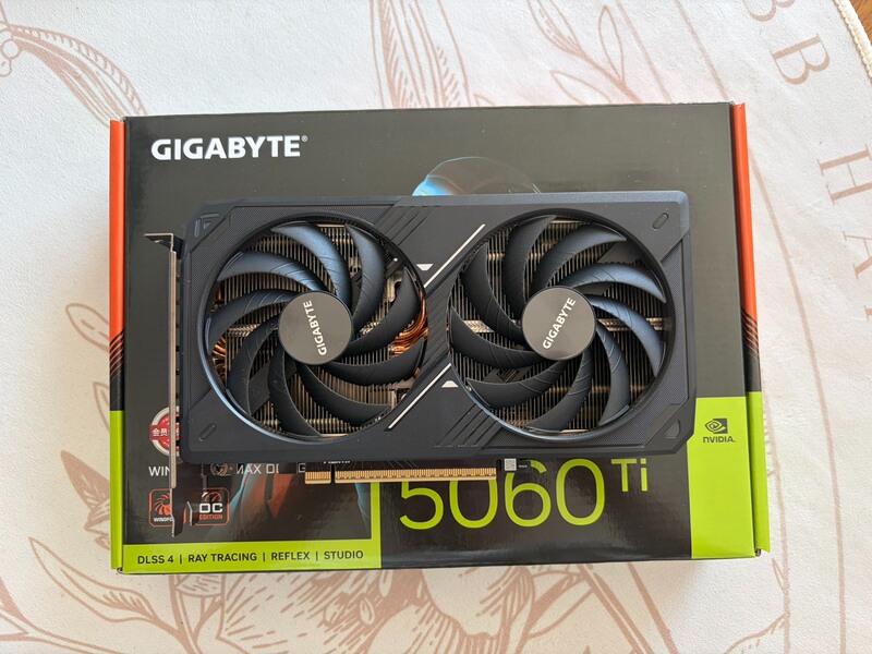 技嘉 RTX 5060 Ti 风魔显卡 实物图 1