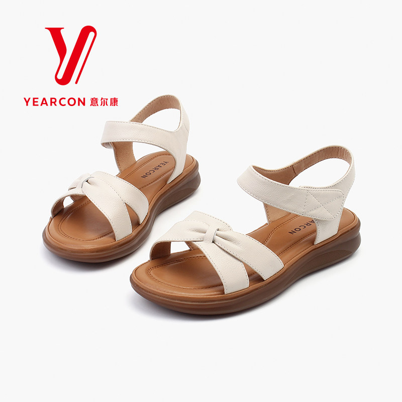 意尔康真皮平底凉鞋女2025新款妈妈鞋夏季外穿露趾低跟软底女鞋