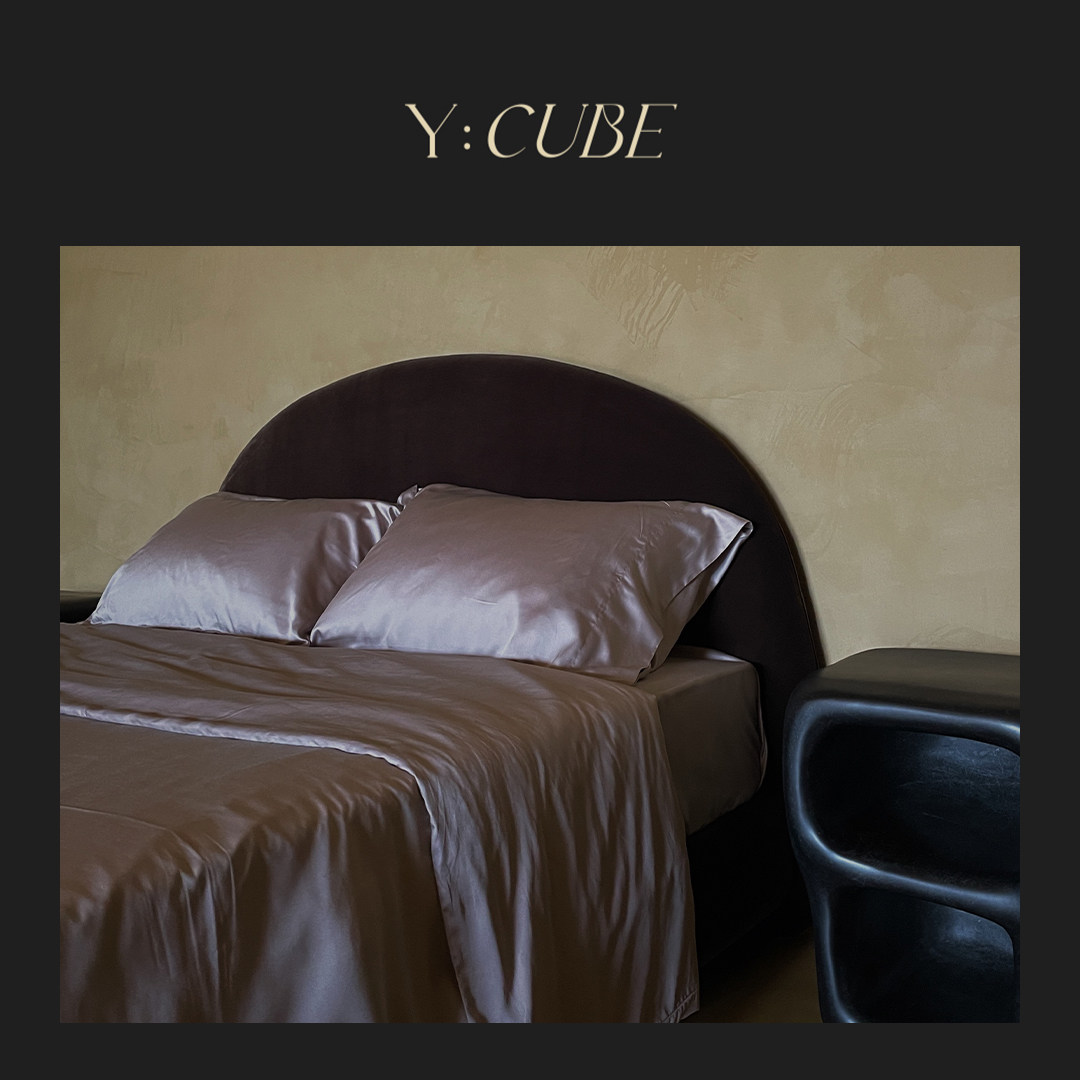 卧室床kar玻璃钢侘寂风