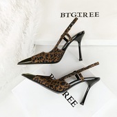 豹纹性感宴会包头凉鞋 欧美金属头后绊带高跟鞋 女细跟漆皮后空单鞋