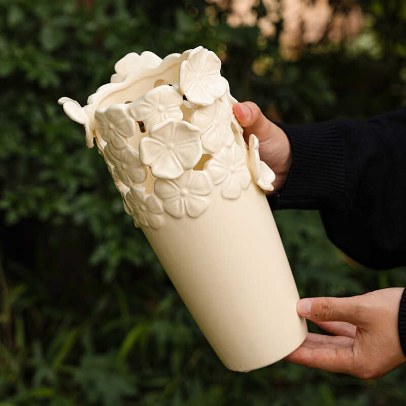 白色餐桌客厅装饰品干花陶瓷轻奢