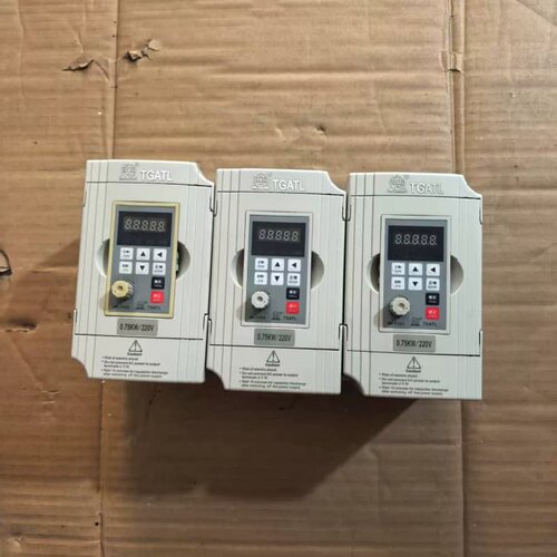 议价台工爱德利变频器220V-0.75KW