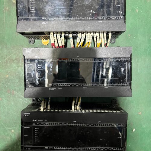 议价欧姆龙PLC CP2E-E60DR-A 原装拆机件